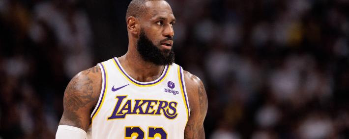 詹姆(mǔ)斯(sī)是加时赛历史总得分王！科(kē)比排名第二！