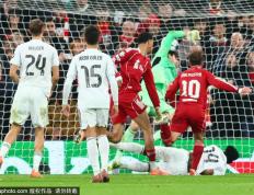 德里欧的欧冠梦：替补出场打(dǎ)进两球的奇迹之夜(yè)