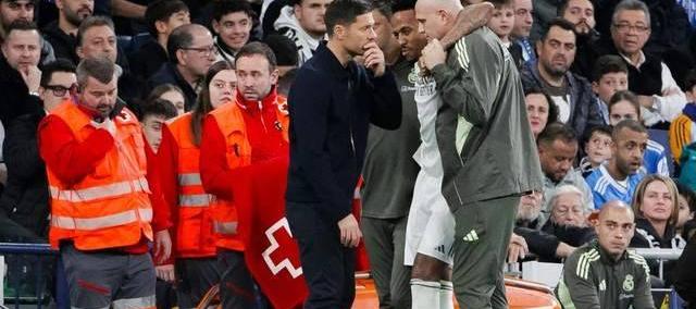 皇马阿隆索的命運(yùn)掌握在恩師(shī)瓜迪奥拉的手中！欧冠一战决定去畱(liú)！