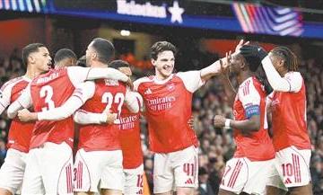 欧冠强强较量 “槍(qiāng)手”力克拜仁