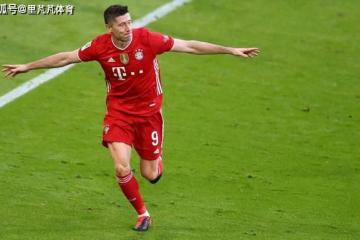 继承前(qián)輩(bèi)的衣钵！凯恩多项数据直逼萊(lái)万，不过更重要(yào)的是欧冠(guān)冠(guān)军