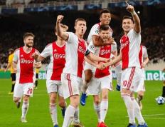 欧冠(guān)：阿贾克斯VS本菲卡