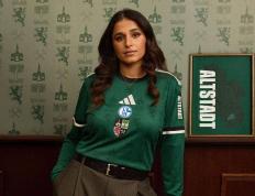 沙尔克04队发布特别版球衣(yī)