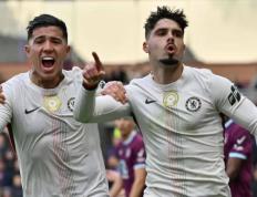 切尔西赢球不(bù)足喜(xǐ)：首(shǒu)发双前(qián)锋0射正 欧冠(guān)踢巴萨該(gāi)换人了