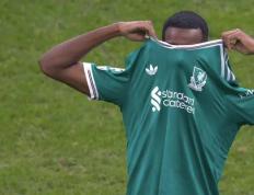 利物浦145亿标王欧冠迷失，僅(jǐn)4次(cì)触球！被斯洛特废用