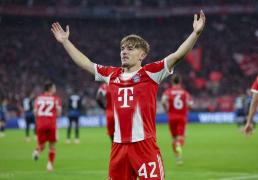 4-0，拜仁(rén)豪取欧冠3连胜，17岁德国新星无敌突破(pò)后丝滑破(pò)门