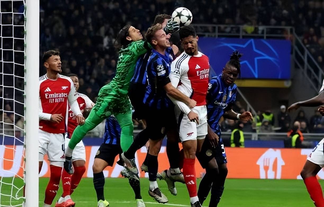 欧冠(guān)夺冠(guān)赔率TOP10:卫冕冠(guān)军仅第(dì)三,皇马不及(jí)枪手,巴萨红军领跑