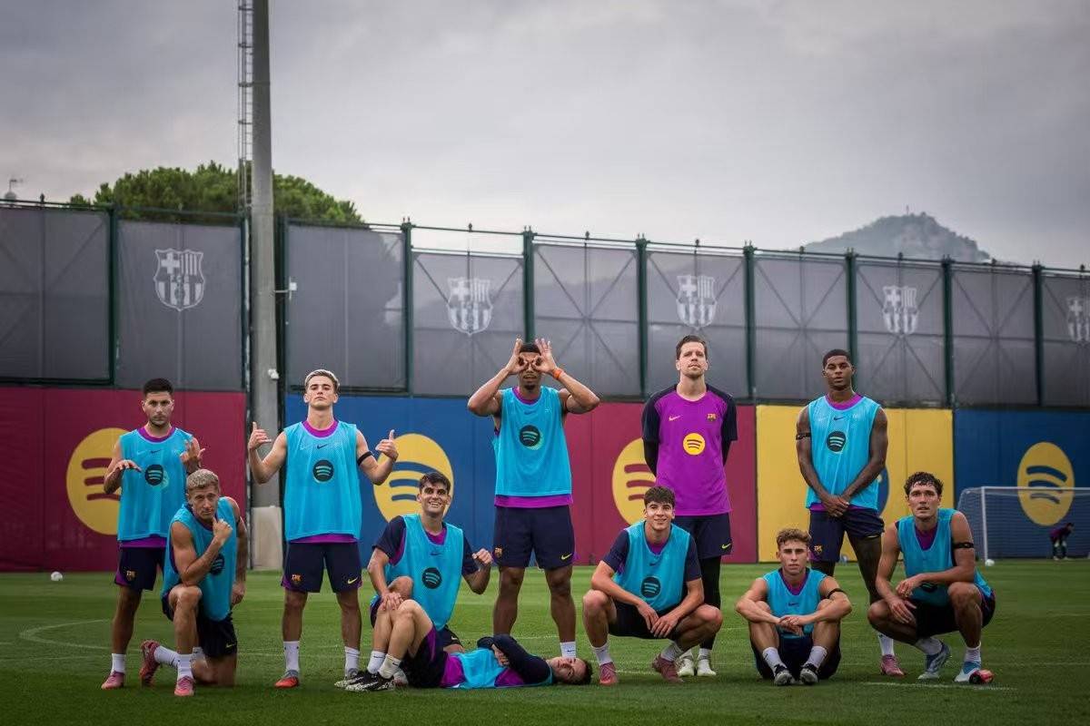 欧冠(guān)夺冠(guān)赔率TOP10:卫冕冠(guān)军仅第(dì)三,皇马不及(jí)枪手,巴萨红军领跑