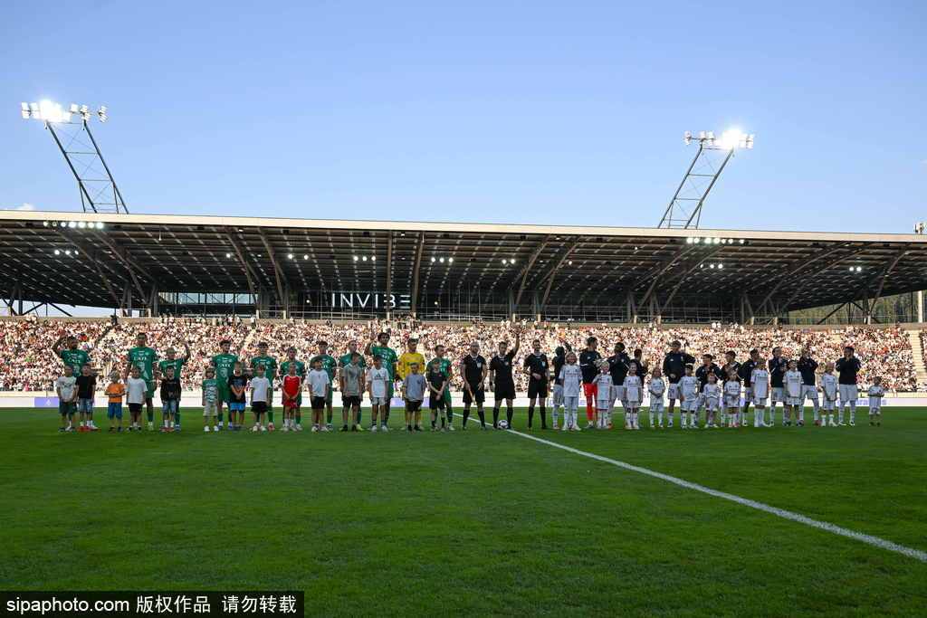 皇马欧冠名单出炉:新赛季(jì)劍(jiàn)指(zhǐ)第十五座大(dà)耳朵杯!