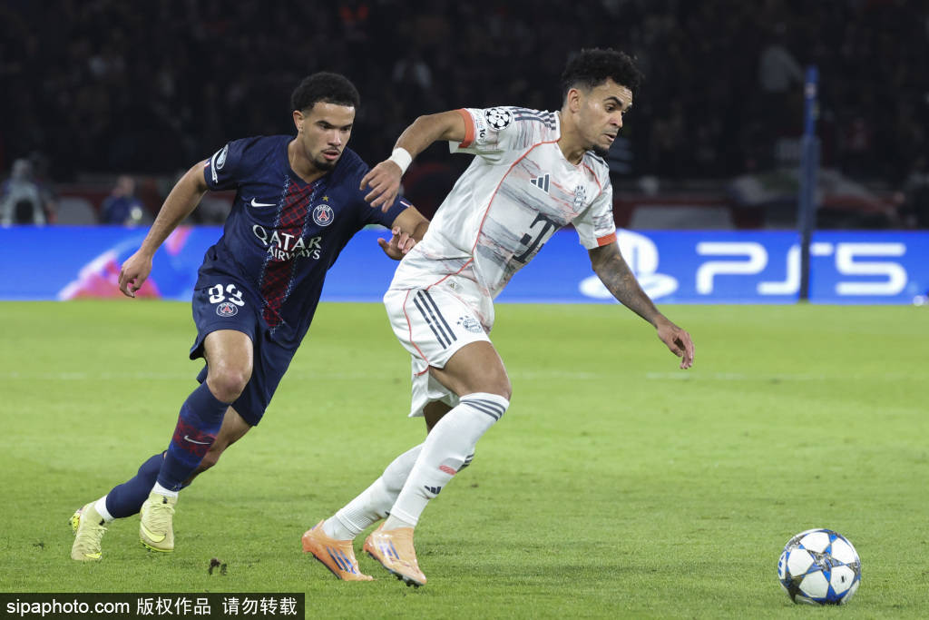 拜仁前鋒(fēng)迪亚斯遭遇(yù)红牌(pái)风波(bō),三场欧冠禁赛成焦(jiāo)点!