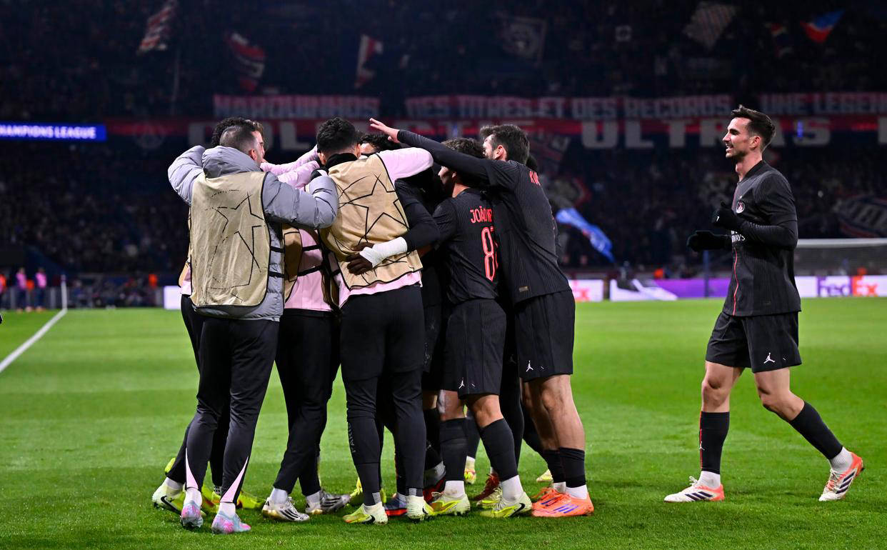 疯狂之夜!维蒂尼(ní)亚上縯(yǎn)帽子戏法,卫冕冠(guān)军巴黎刷新欧冠(guān)歷(lì)史(shǐ)