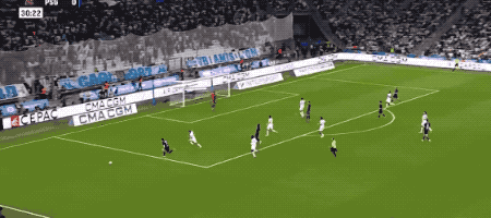 0-1!14.7亿国家(jiā)德比:卫冕冠军联赛+欧冠全勝(shèng)惨遭(zāo)终结 让出榜首(shǒu)