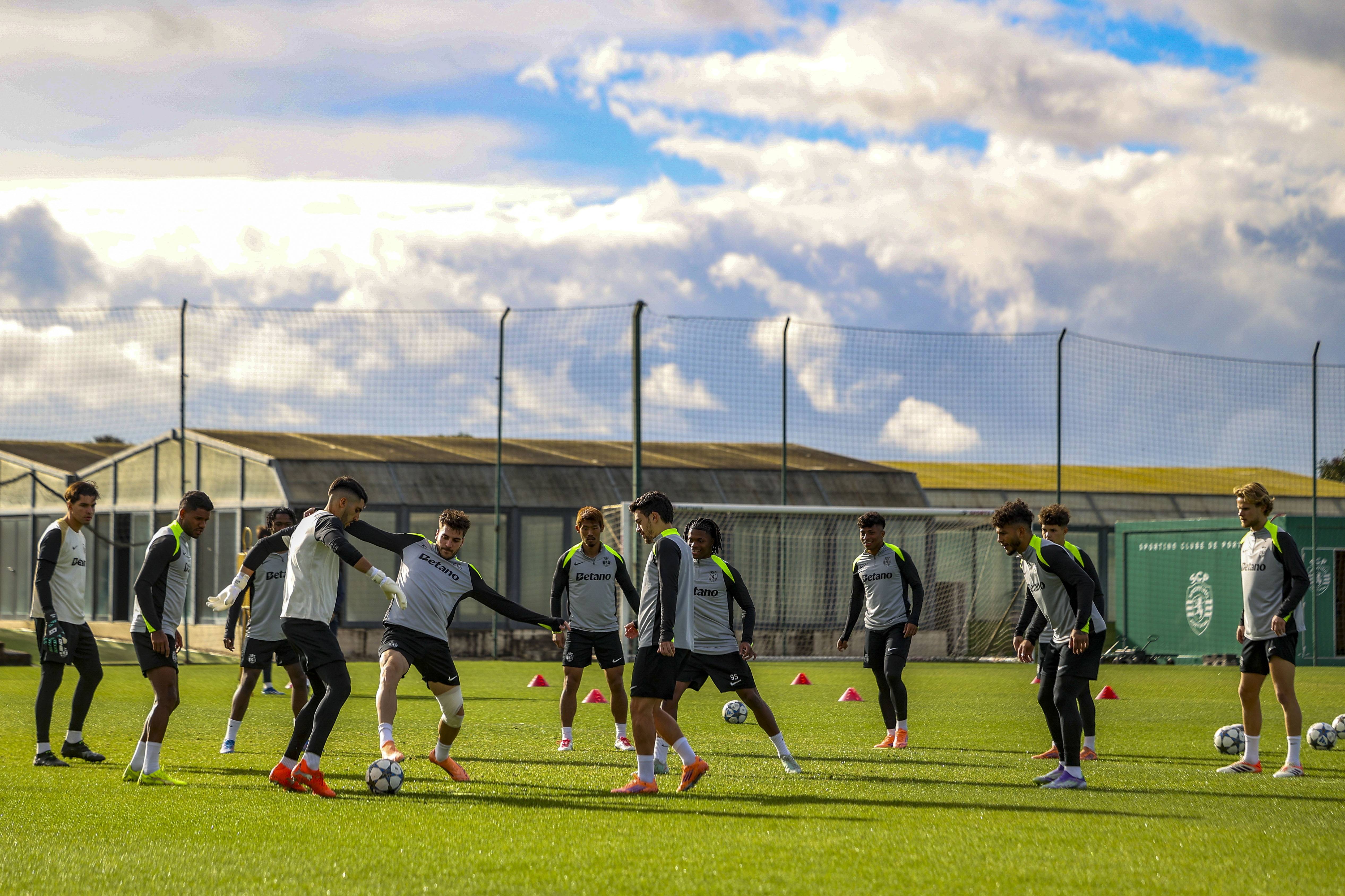 (外(wài)代二线)足(zú)球——欧冠(guān)联赛:葡萄(táo)牙体育(yù)赛前备战