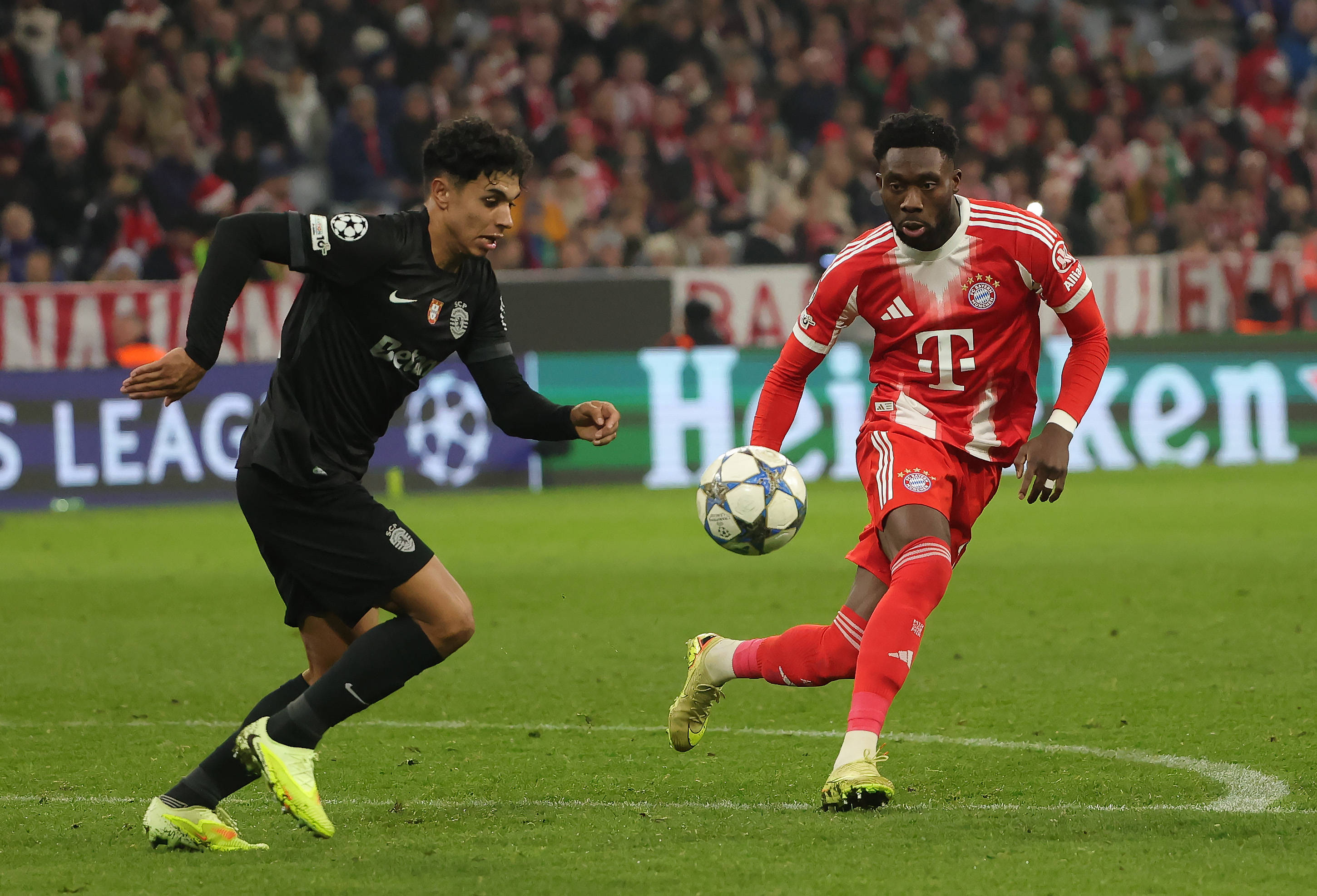 （躰(tǐ)育）足球——欧冠：拜仁(rén)慕尼(ní)黑胜里斯本竞技