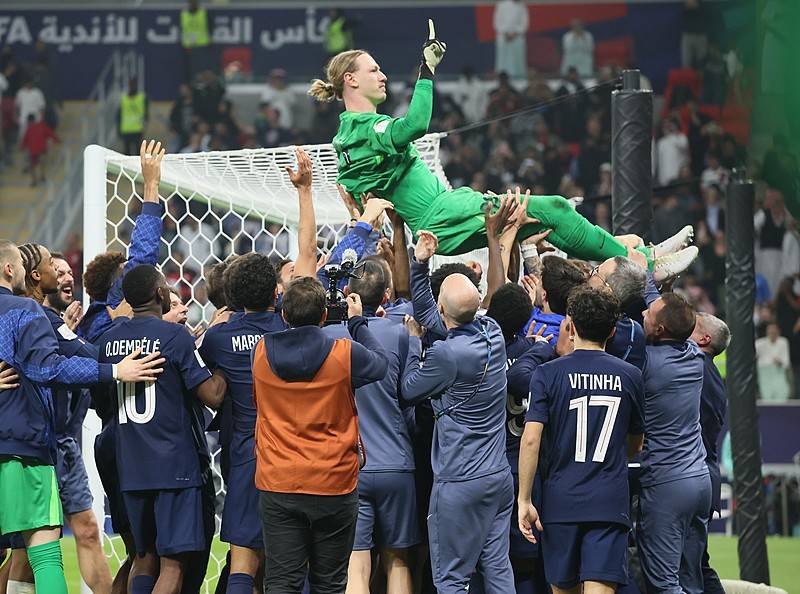 早知道｜大巴黎(lí)加(jiā)冕“六冠王”