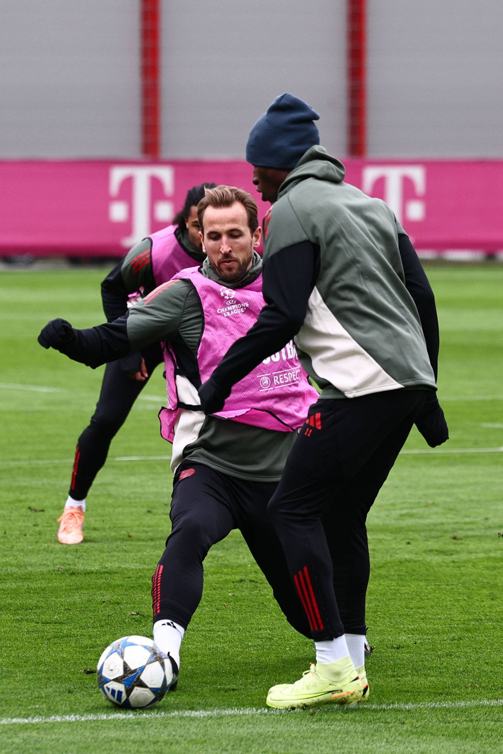 (外代二线)足球——欧冠联赛:拜仁(rén)慕尼黑赛前备战