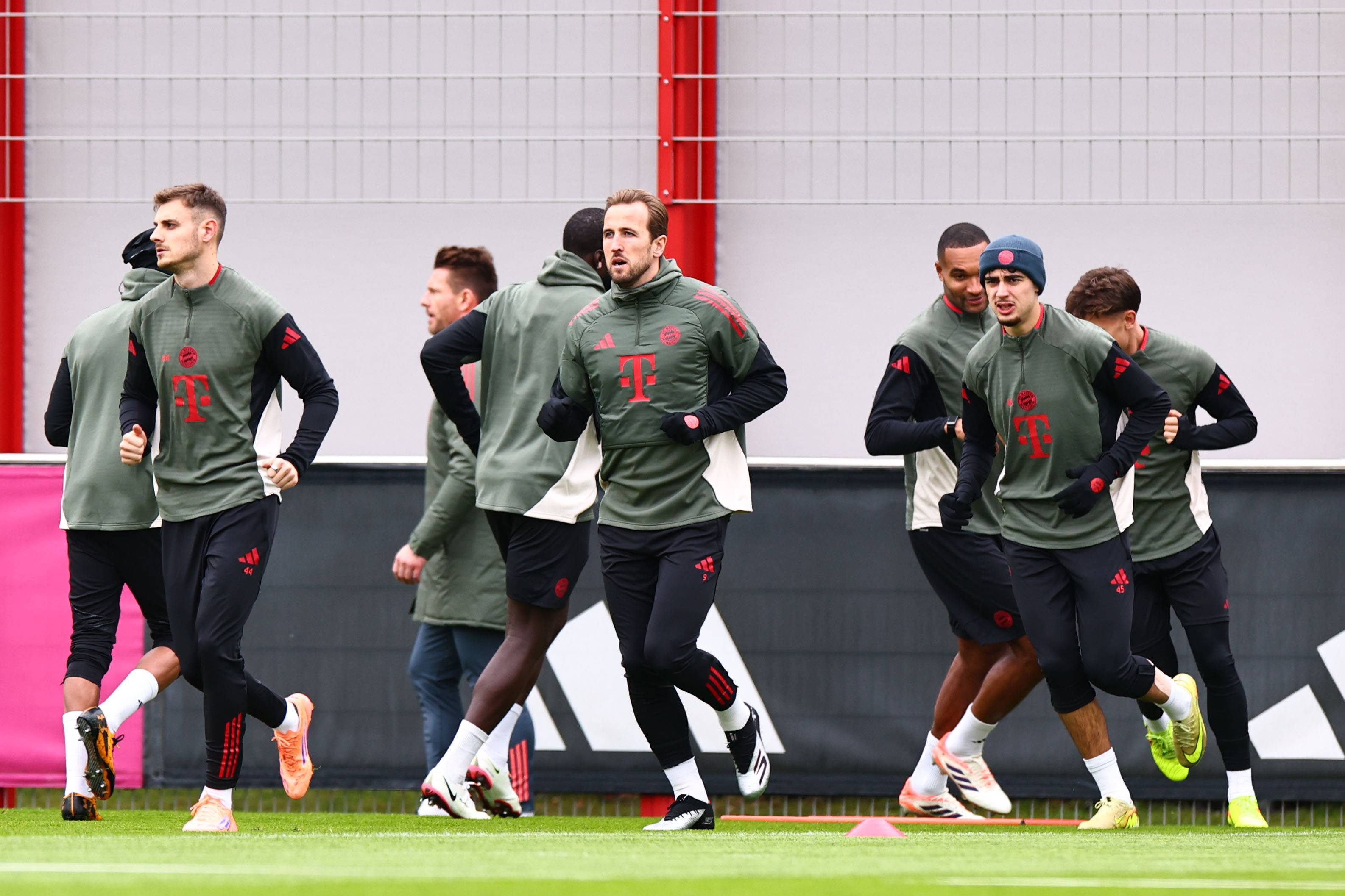 (外代二线)足球——欧冠联赛:拜仁(rén)慕尼黑赛前备战