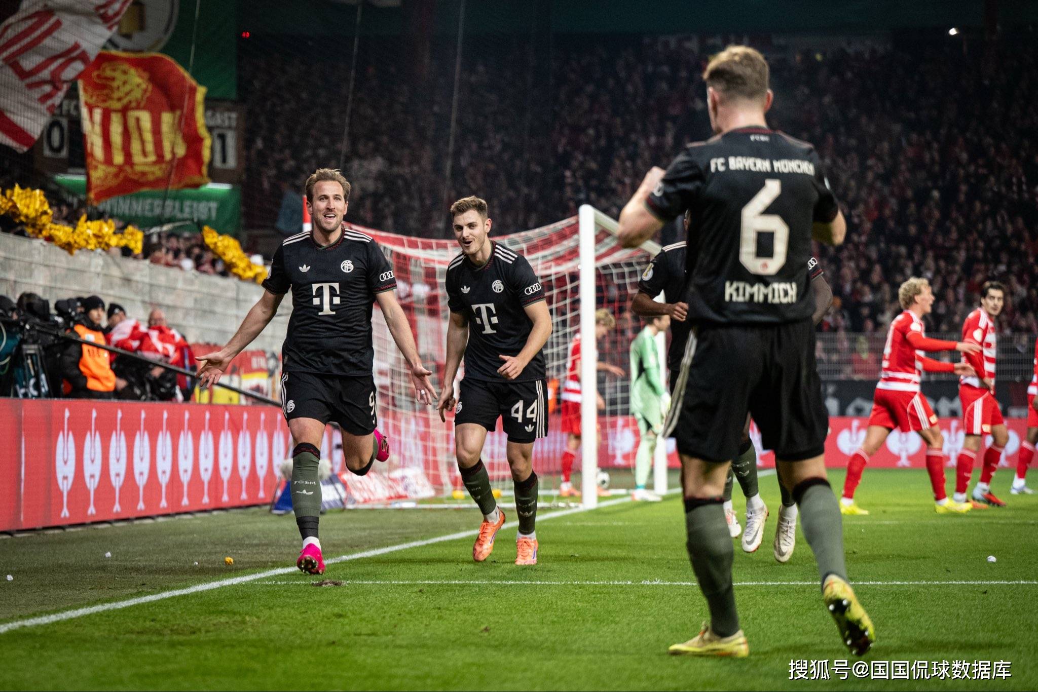 歐(ōu)冠前瞻比(bǐ)分(fēn)预测:拜(bài)仁慕尼黑VS里斯(sī)本,曼联,AC米兰全部拿下!