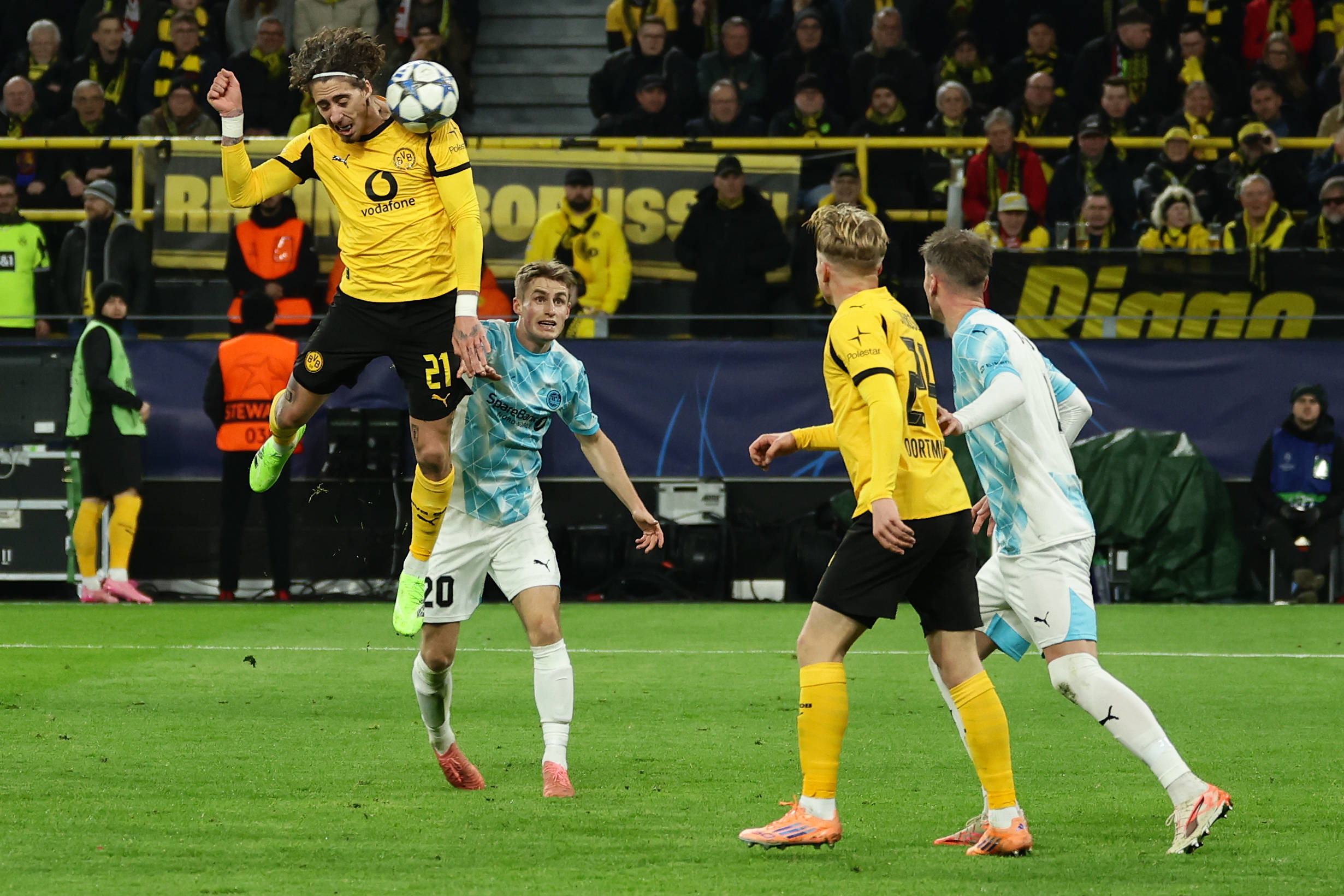 （体育）足球——欧冠：多特蒙德平博德閃(shǎn)耀