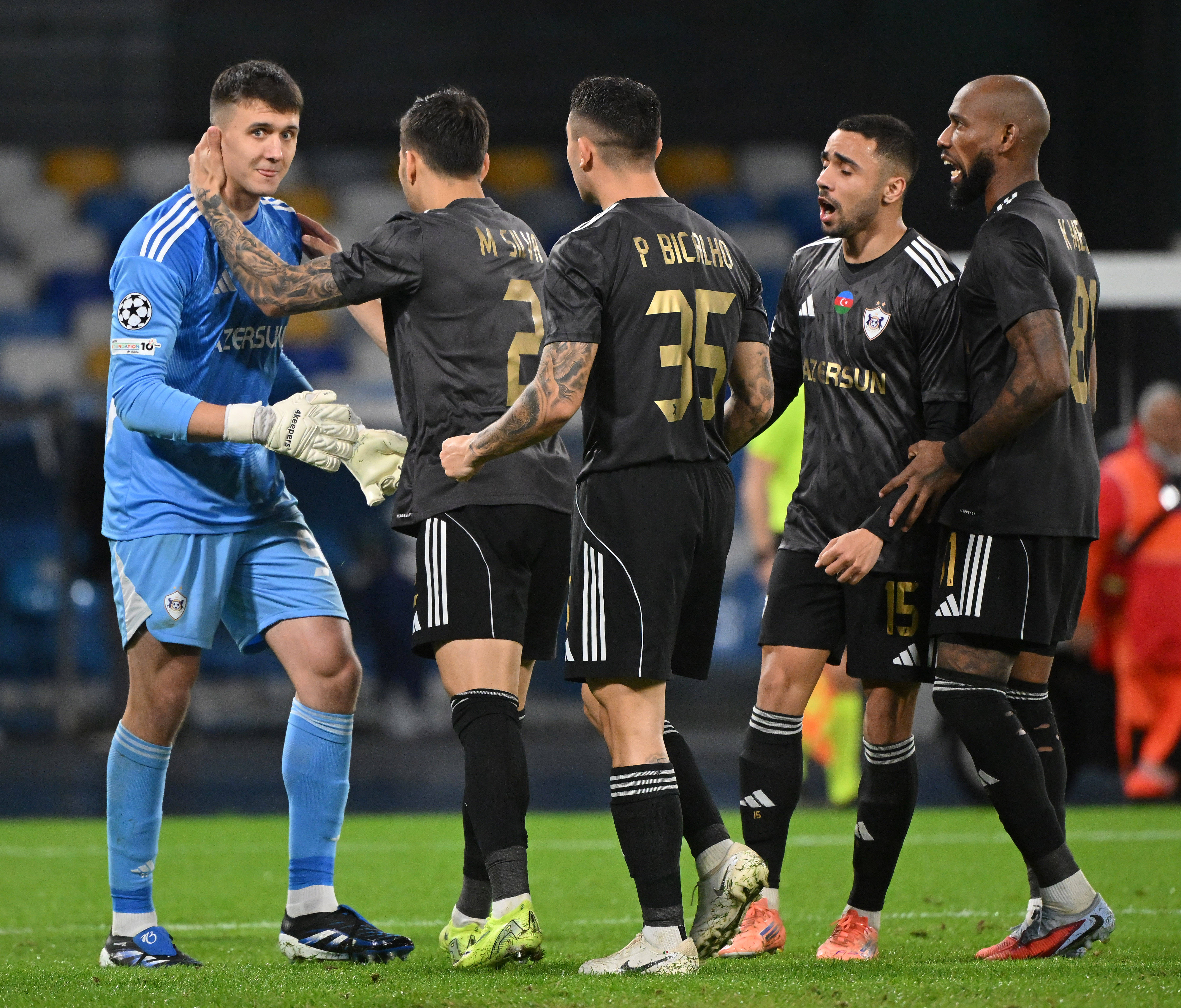 （体育）足球——欧冠(guān)：那(nà)不勒斯胜卡拉巴赫