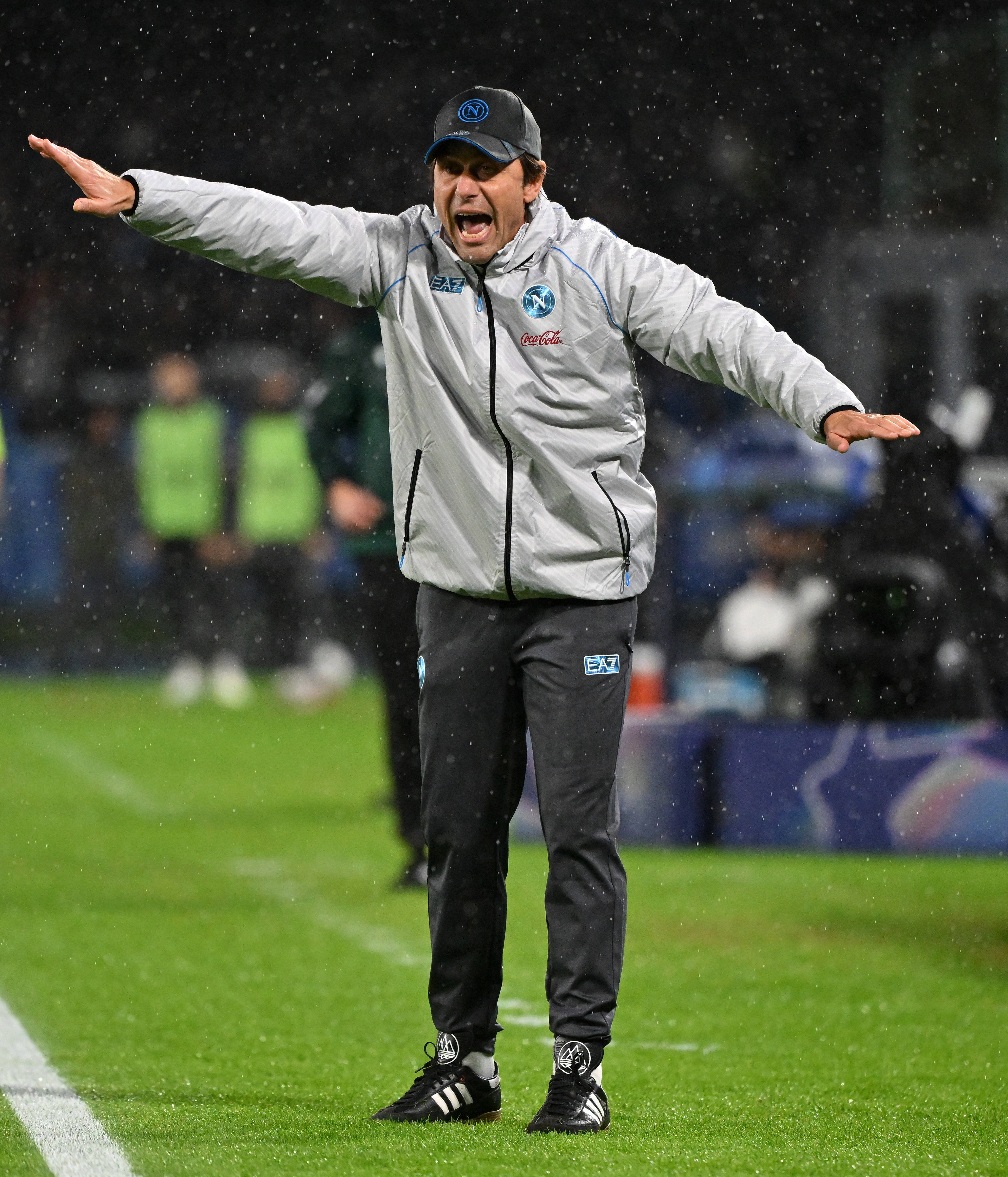 （体育）足球——欧冠(guān)：那(nà)不勒斯胜卡拉巴赫