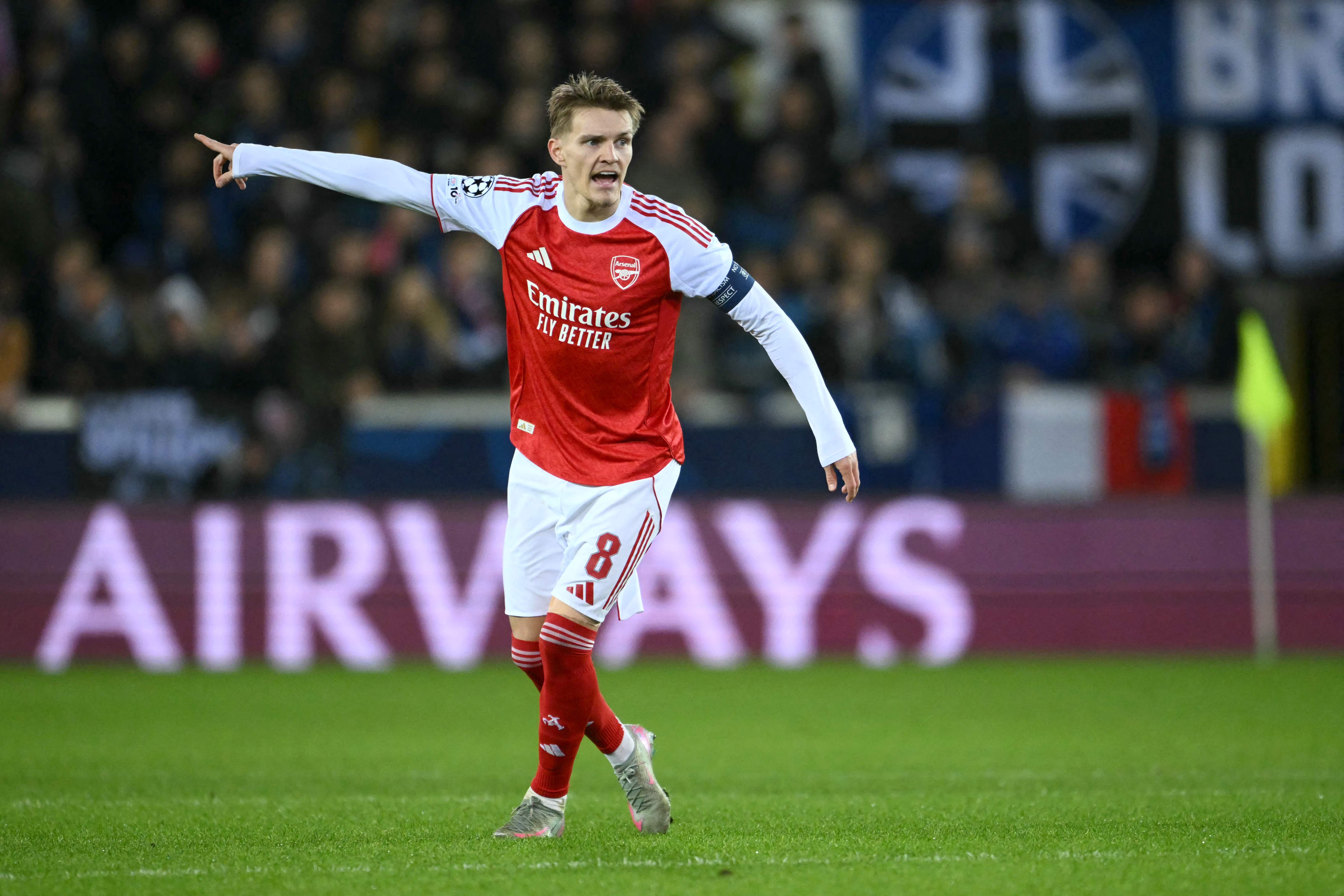 (外代二线)足球——欧冠聯(lián)赛:阿森纳胜布鲁日