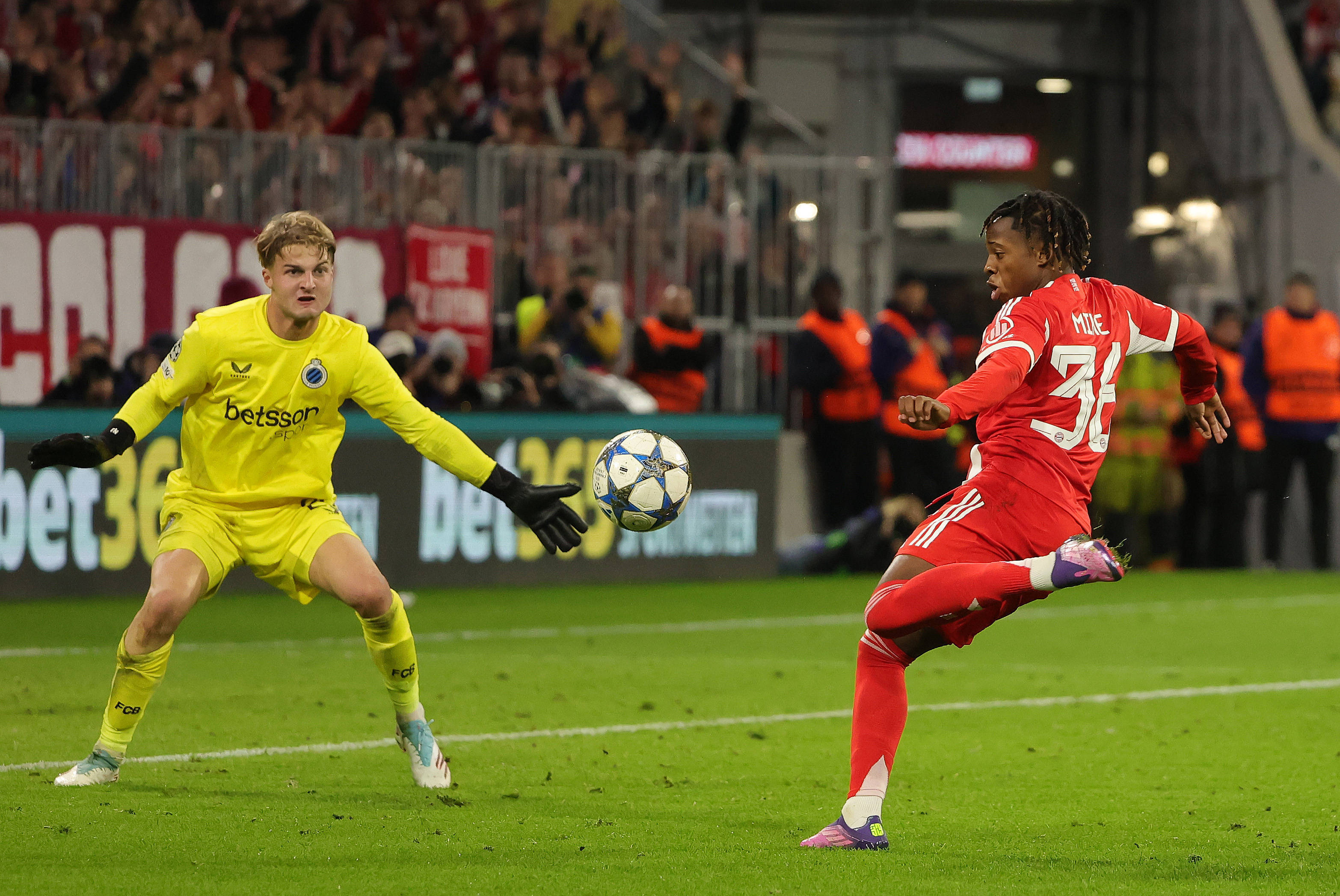 （体育）足球(qiú)——欧冠：拜仁胜布鲁日(rì)