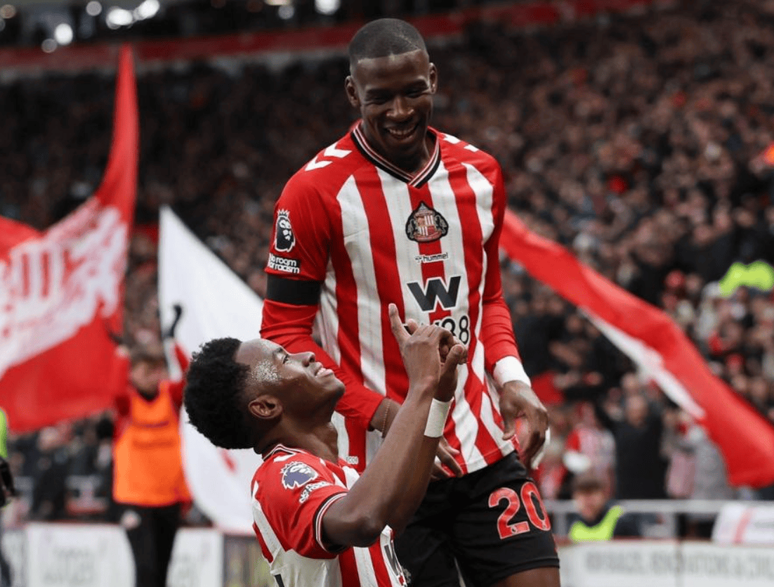 英超黑马掉链子(zi),丢掉2分(fēn),只落后曼联1分(fēn),距離(lí)欧冠区4分(fēn)