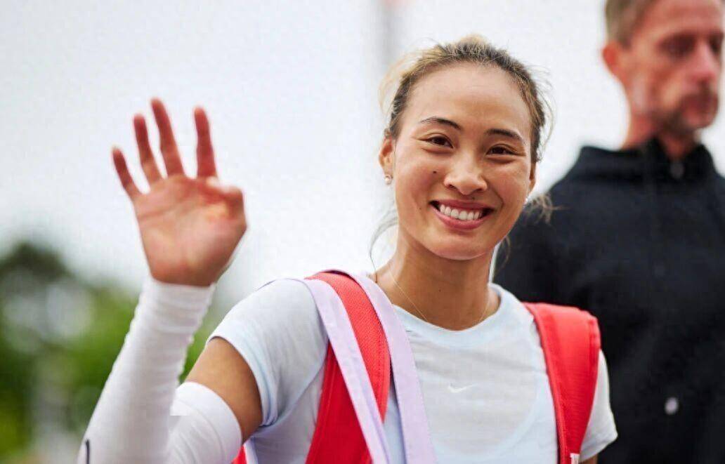 郑钦文参赛，冲擊(jī)471万奖金，32强一分决胜，阿(ā)卡+辛纳+高芙出战