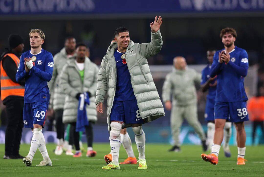 切尔西赢球不(bù)足喜(xǐ)：首(shǒu)发双前(qián)锋0射正 欧冠(guān)踢巴萨該(gāi)换人了